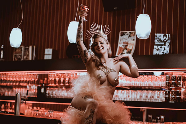 Fräulein Rosi Rabbit ➦ Burlesque-Künstlerin aus Frankfurt am Main ✓