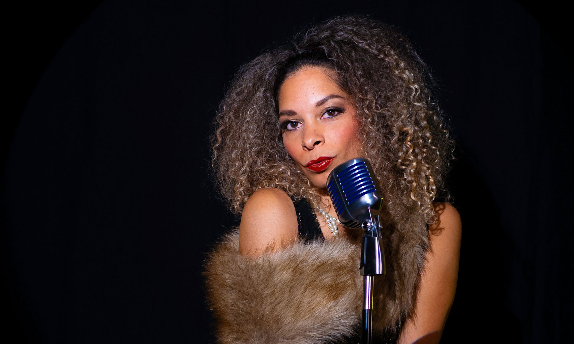 Nia Francesca aus Erfurt